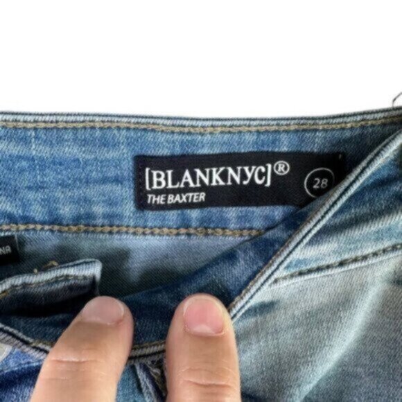 NWT Blank NYC | The Baxter Light Wash High Rise Denim Jeans Size 28 - Picture 6 of 9